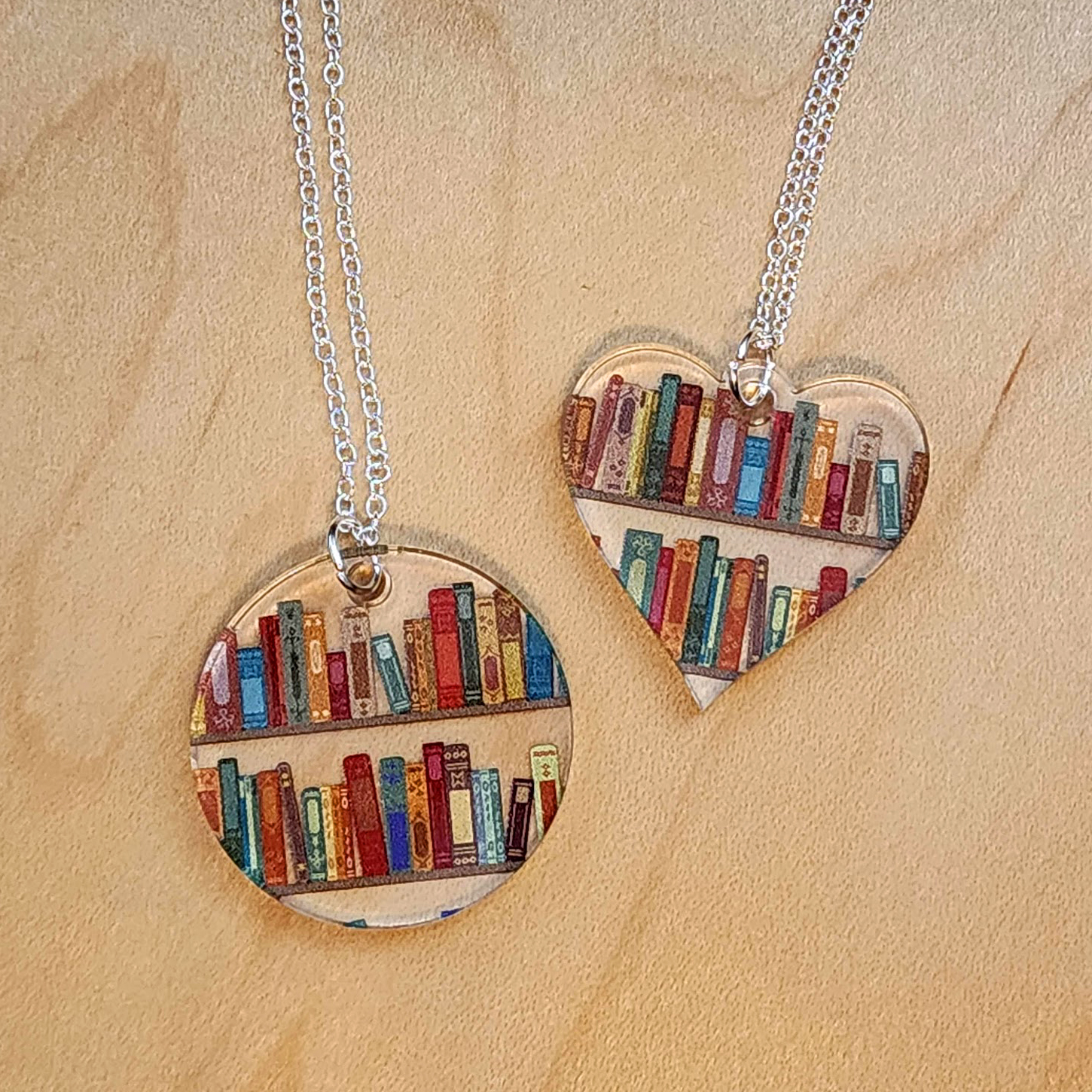 booknecklace1
